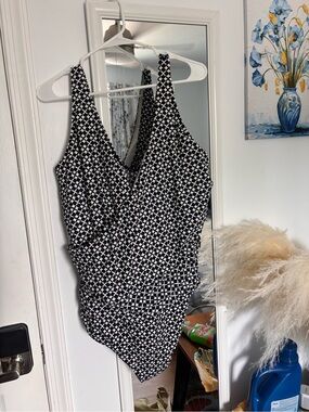 L.L. Bean Black and White Geometric One Piece Bathing Suit